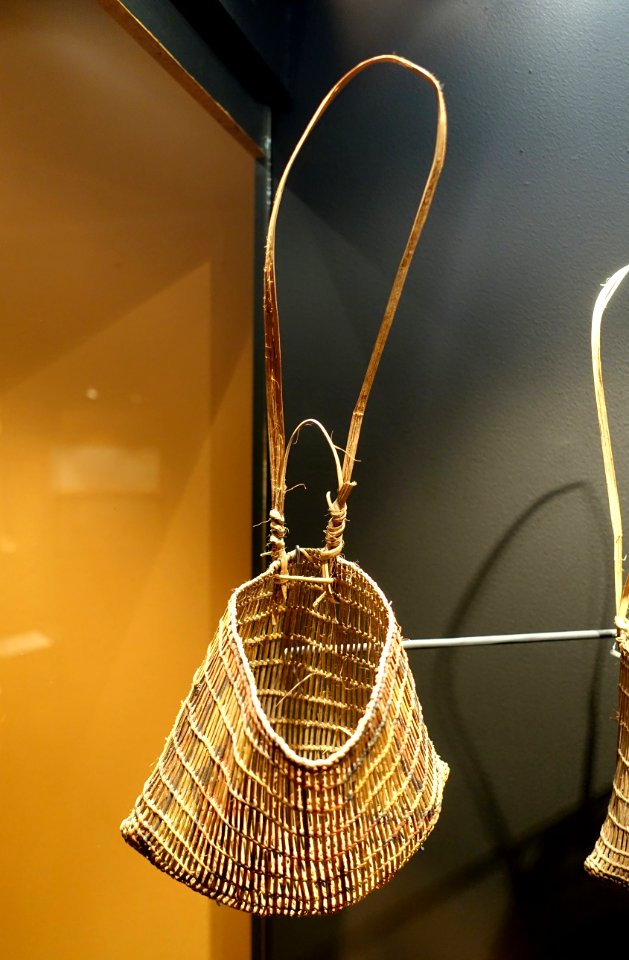 Basket, Queensland, Australia, No. 1891.01.0037 - Etnografiska museet - Stockholm, Sweden - DSC01353