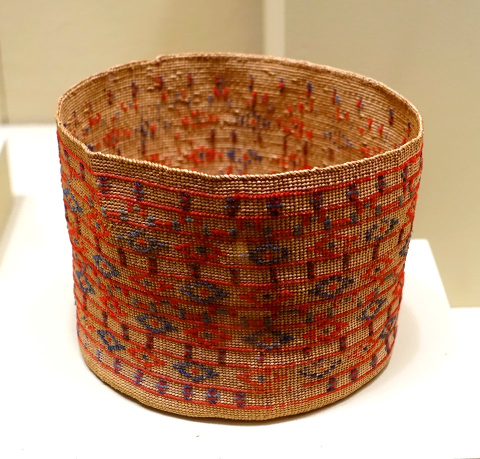 Basket, Aleut, c. 1900, seagrass, wool thread - Portland Art Museum - Portland, Oregon - DSC09116