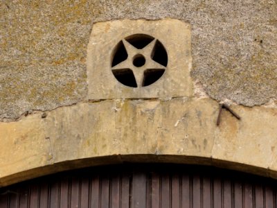Baslieux (Meurthe-et-M.) dessus de porte d'une grange