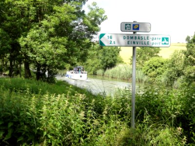 Bauzemont (M-et-M) voie verte du canal de la Marne au Rhin