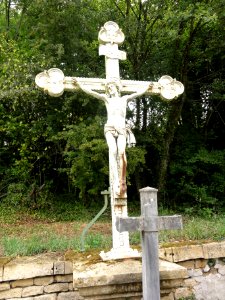 Baslieux (Meurthe-et-M.) croix de cimetière