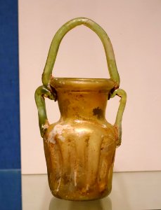Basket-handled jar, Syro-Palestinian, 200-350 AD, free-blown glass - Portland Art Museum - Portland, Oregon - DSC08982
