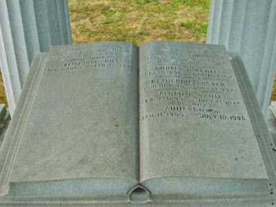 Baum Monument, Homewood Cemetery, 2015-09-22, 04
