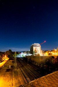 Baustelle am Güterbahnhof in Tübingen mit Sternenhimmel