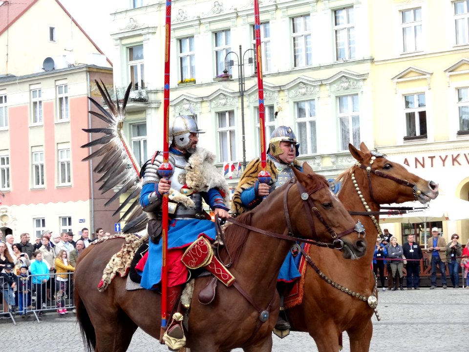 Bdg 3Maja 2015 StaryRynek husaria1