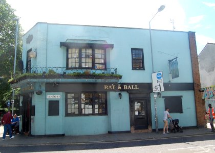 Bat and Ball pub, 51 Ditchling Road, Brighton (July 2019) (3)