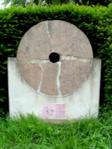 Bathelémont (M-et-M) meule, souvenir maison J.N.Stofflet