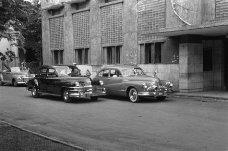 Batavia. Op het Hoofdkwartier G.S. was het vroeg dag. Terwijl de wagens van de g, Bestanddeelnr 2328