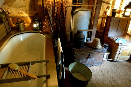 Bathroom - Snowshill Manor - Gloucestershire, England - DSC09621