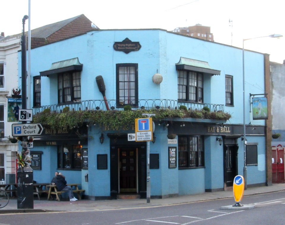 Bat and Ball pub, 51 Ditchling Road, Brighton (March 2016) (2)