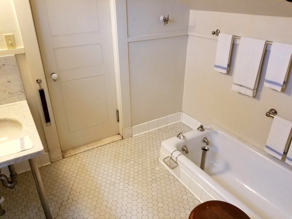 Bathroom - Hyde Collection - Glens Falls, NY - 20180224 121314