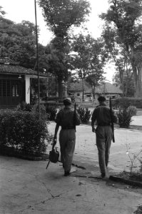 Batavia. Op alles voorbereid maar het was gelukkig niet nodig., Bestanddeelnr 2336