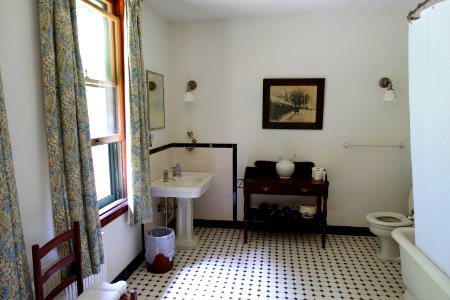 Bathroom 1 - Naulakha - Dummerston, Vermont - DSC06731