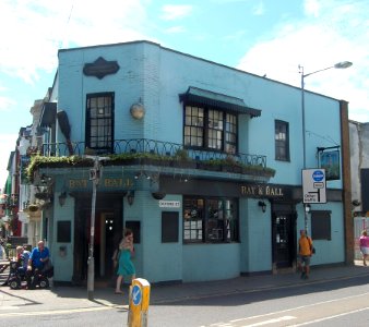 Bat and Ball pub, 51 Ditchling Road, Brighton (July 2019) (1)