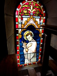 Bassussarry vitrail d'un saint