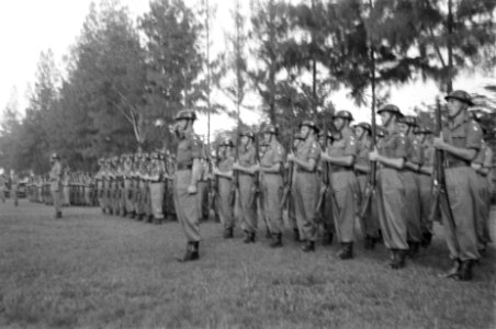 Bataljon Zeeland (II-14 R.I.) van de U-Brigade neemt afscheid., Bestanddeelnr 480-5-2