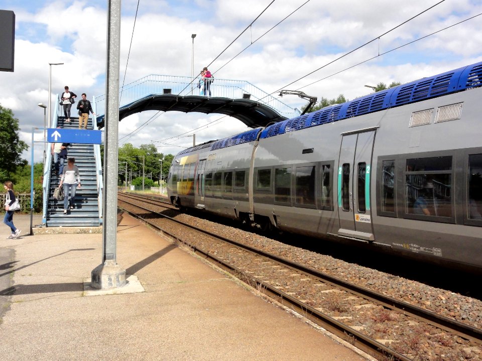 Bayon (M-et-M) la gare (01)