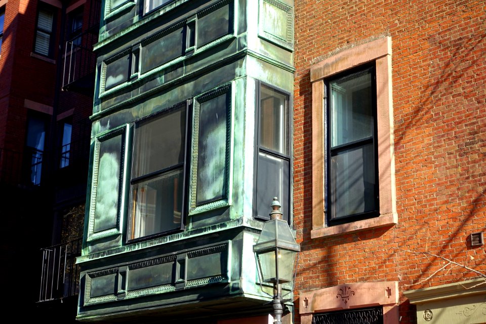 Bay window - Beacon Hill - Boston, MA - DSC02137