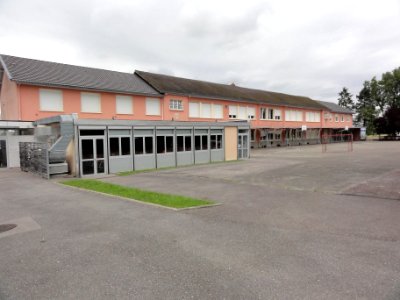 Bataville (Moselle) le village (03) école