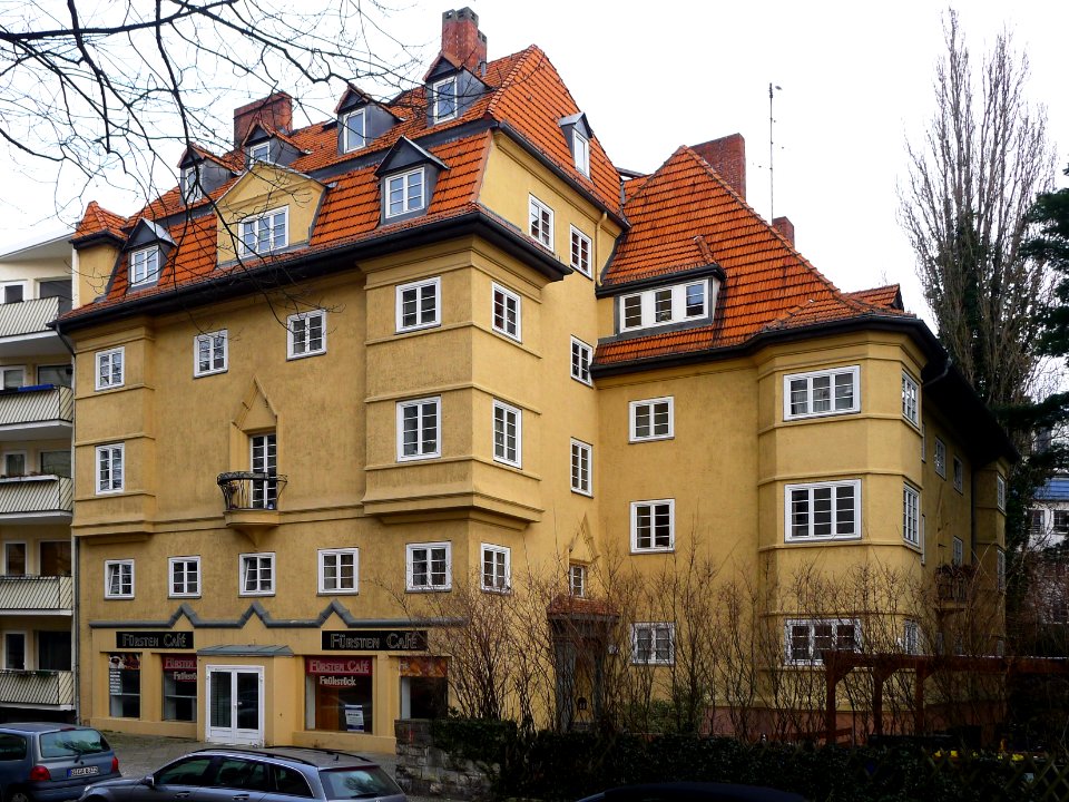 Bayernallee 2 (Berlin-Westend)