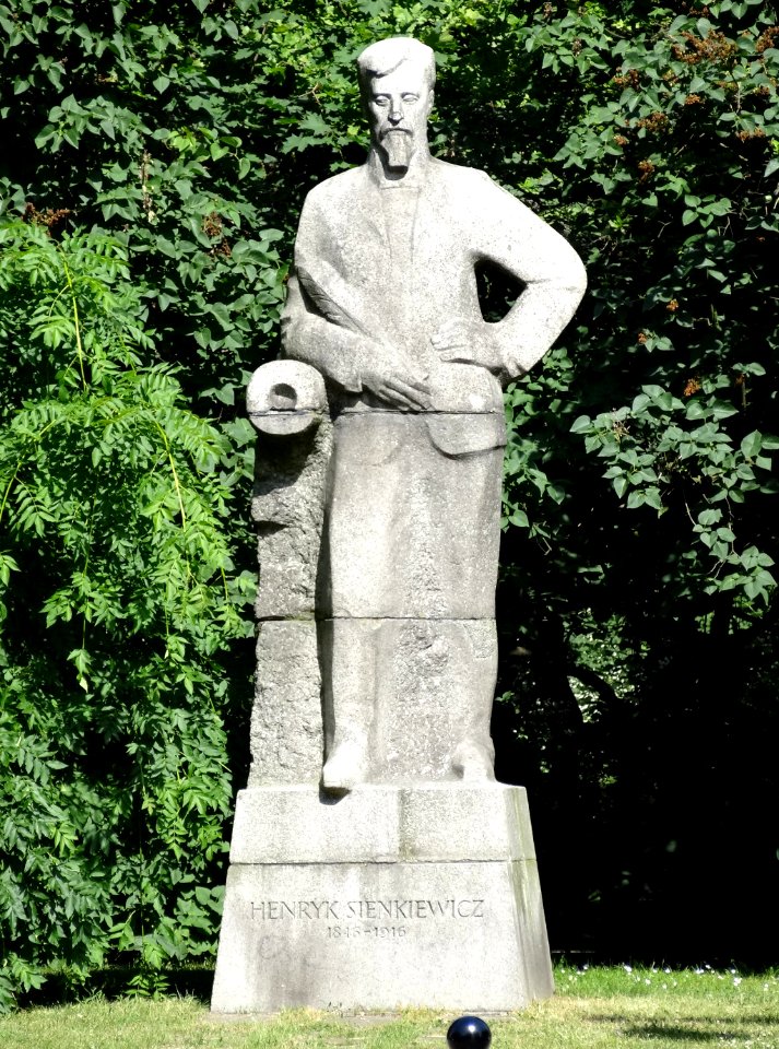 Bdg pomnikSienkiewicza 07-2013