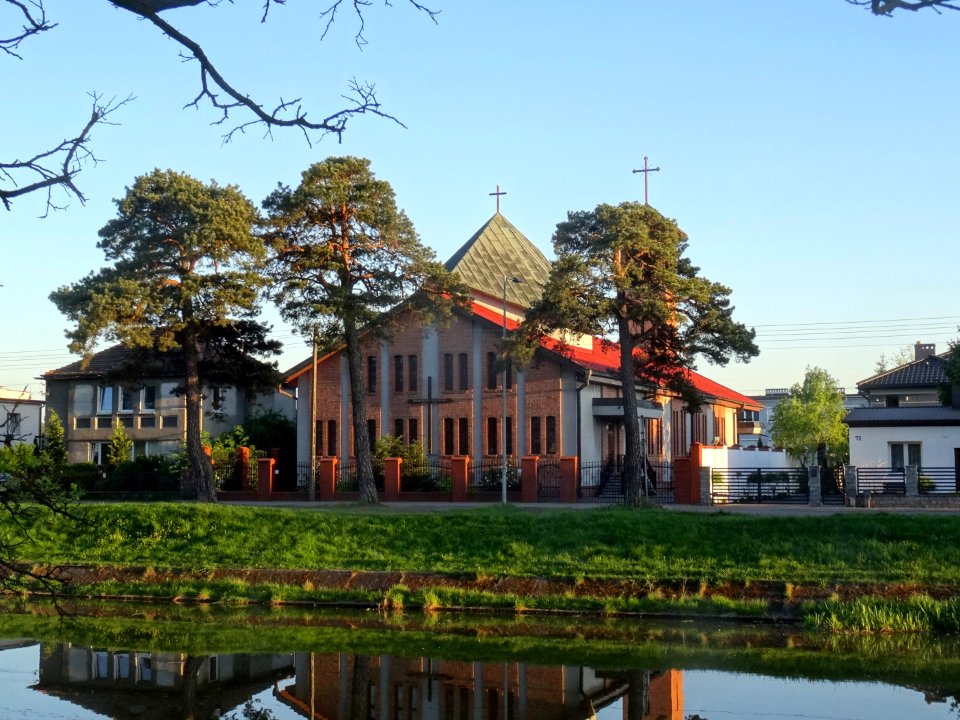 Bdg NMP Karmel church1