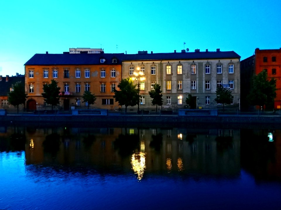 Bdg nabrzezeplnBrdy noc 10 07-2013