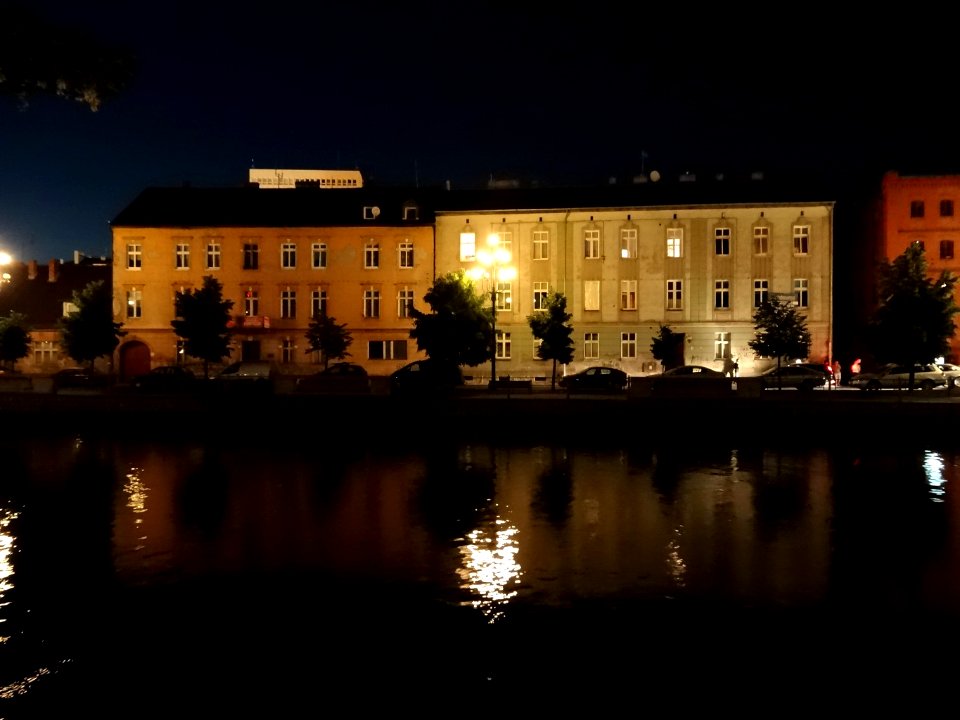 Bdg nabrzezeplnBrdy noc 5 07-2013