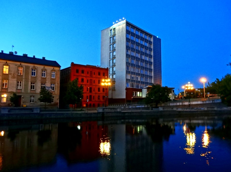 Bdg nabrzezeplnBrdy noc 11 07-2013