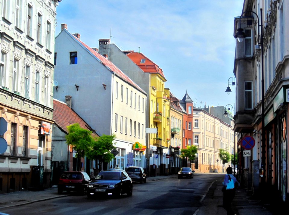Bdg Pomorska o 06-2013