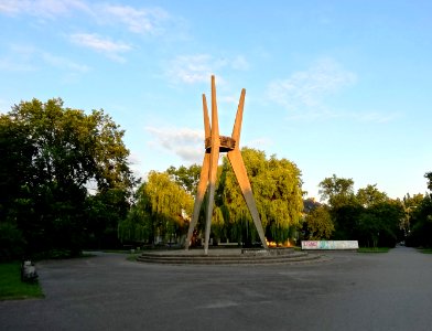 Bdg pomnikTysiaclecia 2 07-2013