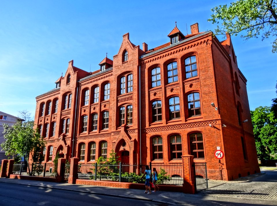 Bdg Swietojanska CMUMK 1 07-2013