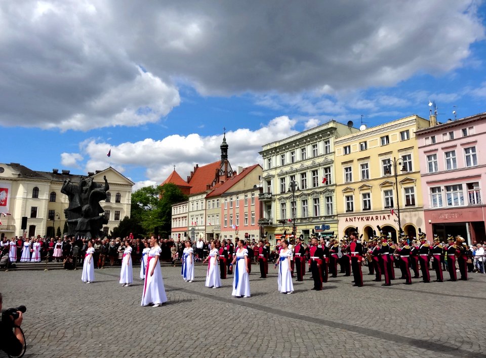 Bdg Swieto3Maja strRynek 32 2014