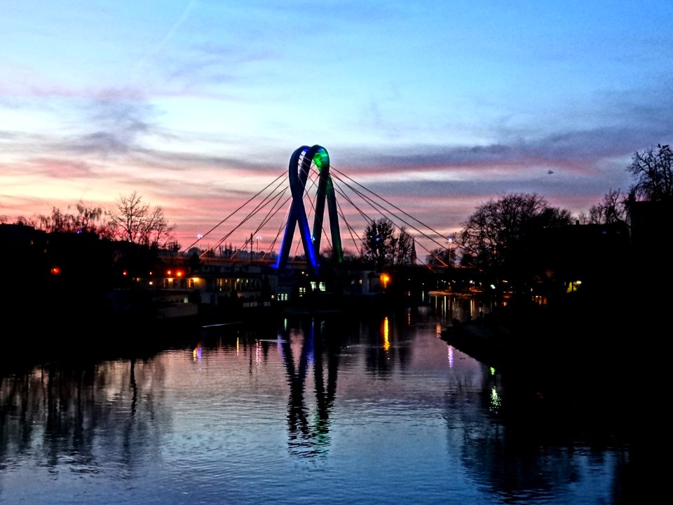 Bdg TrasaUniwersytecka wieczor2 12-2013