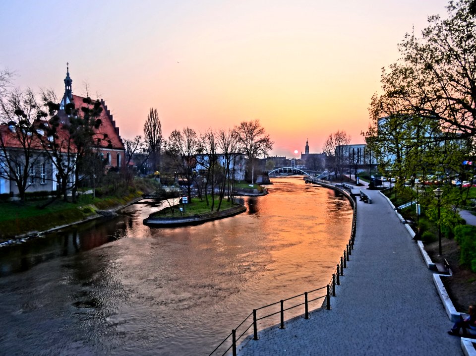 Bdg view from SKbridge sunset 2 04-2014