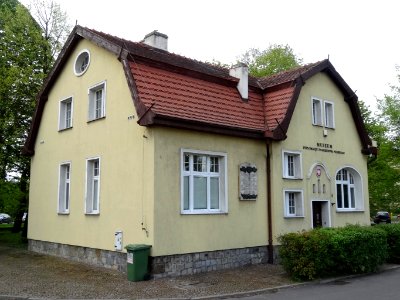 Bdg MuzeumDyplomacji i Uchodzstwai 2 4-2015