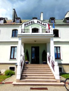 Bdg Myślecinek hotelPałac c 06-2013