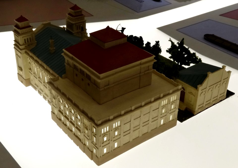 Bdg MuzOkr TeatrMiejski model 2 5-2014
