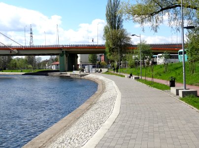 Bdg mostUniwersytecki 13 5-2015
