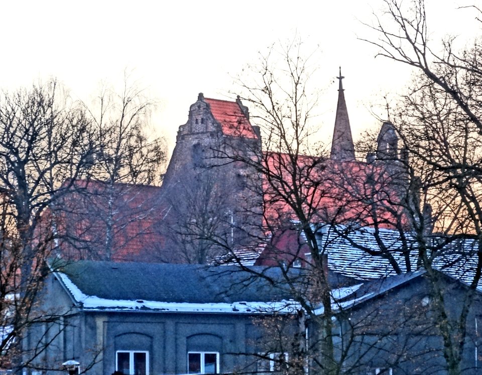 Bdg koscgarnizonowy od Brdy 02-2014