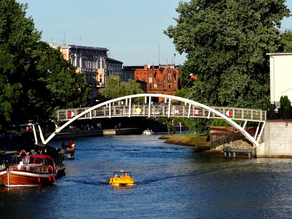Bdg Lovebridge 1 06-2014
