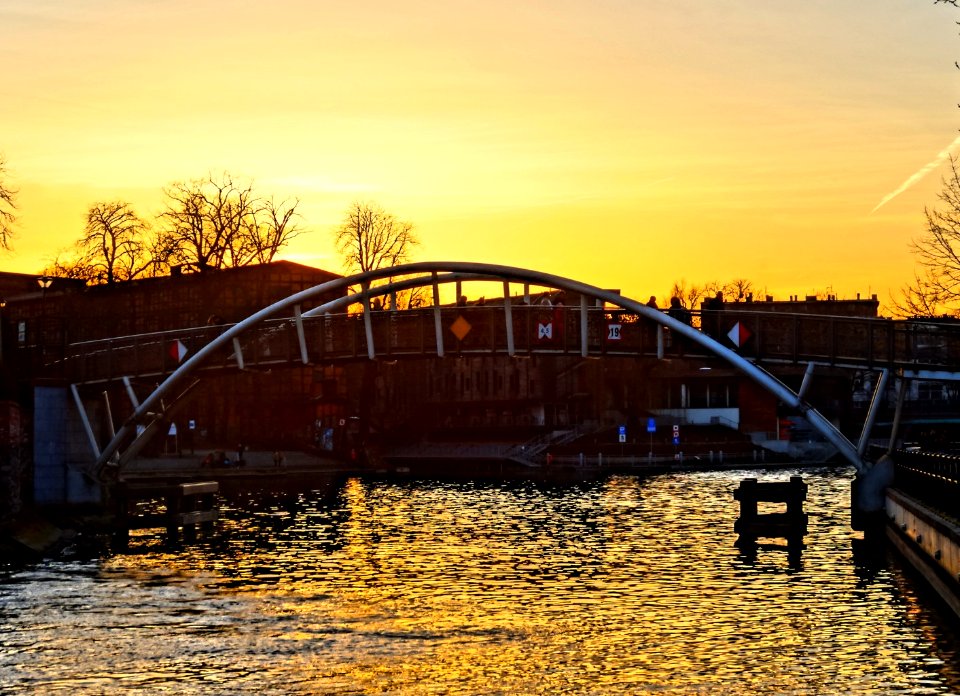 Bdg Love footbridge 5 03-2014