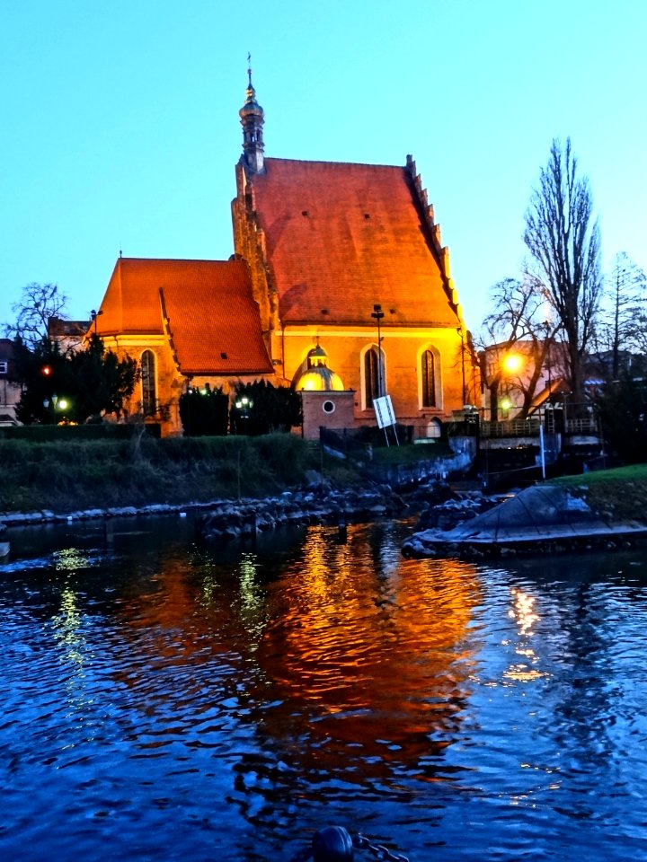 Bdg Cathedral zm3 4-2015