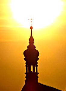 Bdg Cathedral tower sun3 04-2014