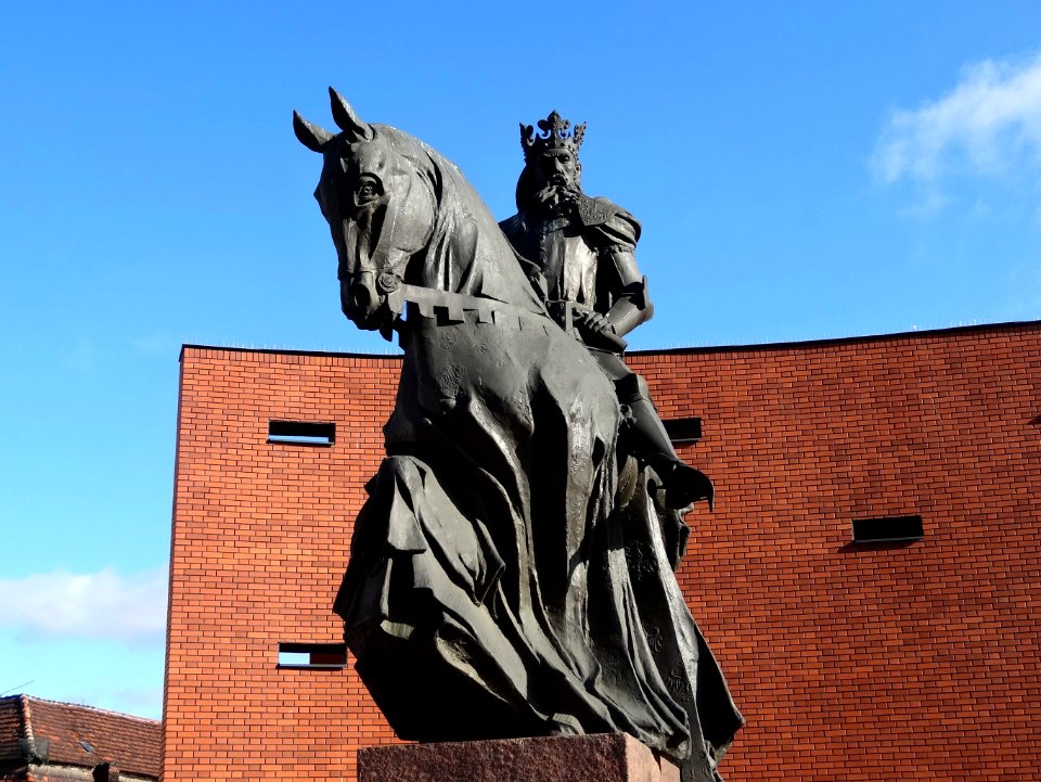 Bdg KazWlkmonument 1 4-2015