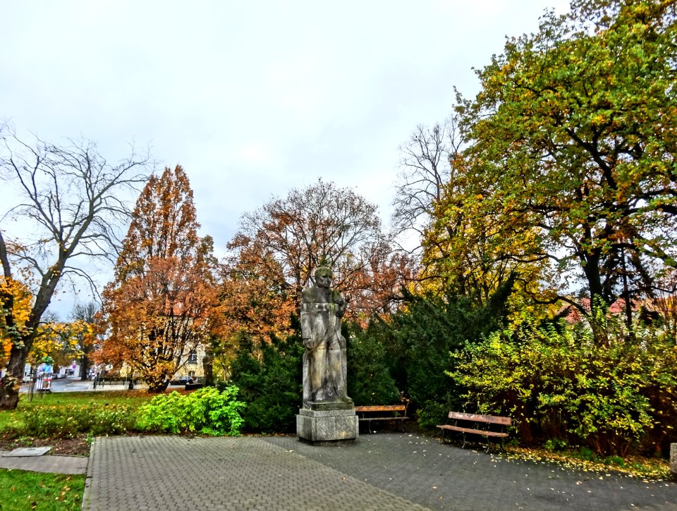 Bdg parkKochanowskiego posag 7 10-2013