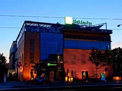 Bdg HolidayInn noc 6 07-2013