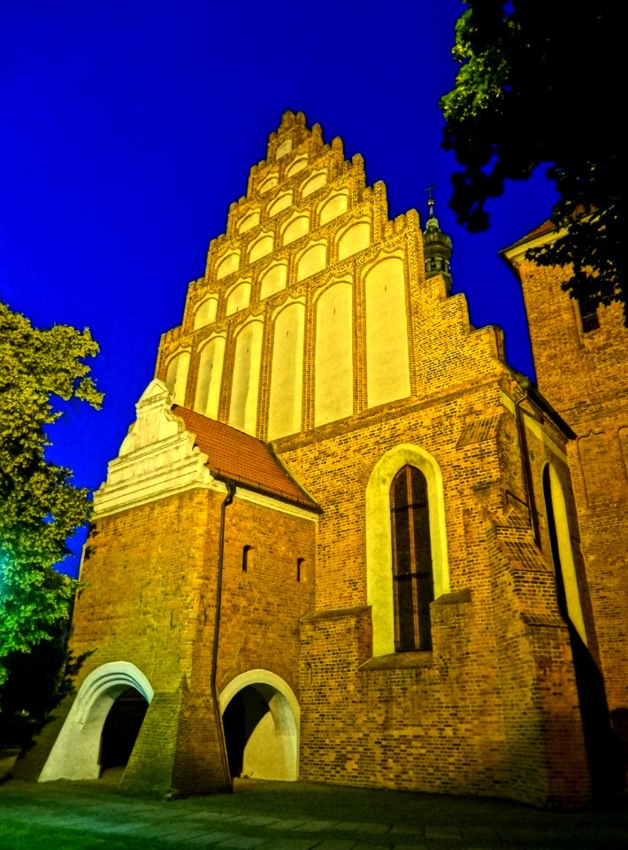 Bdg Katedra noc 23 07-2013