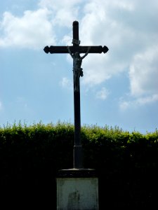 Bailleul-la-Vallée (Eure, Fr) croix de chemin, D47