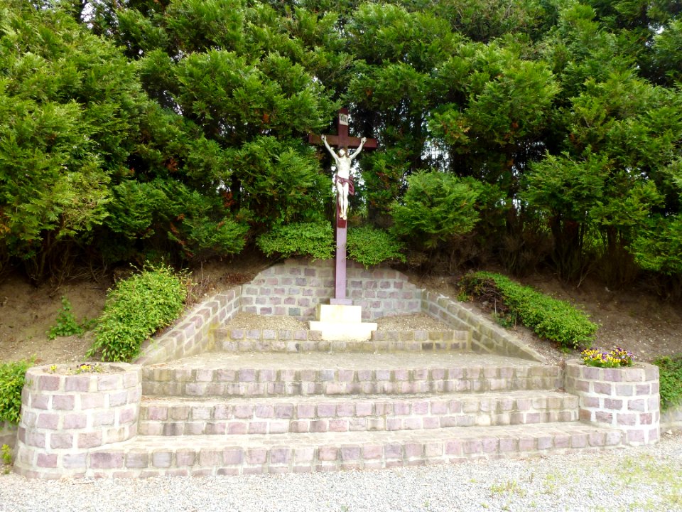 Bailleul-lès-Pernes (Pas-de-Calais, Fr) croix de chemin